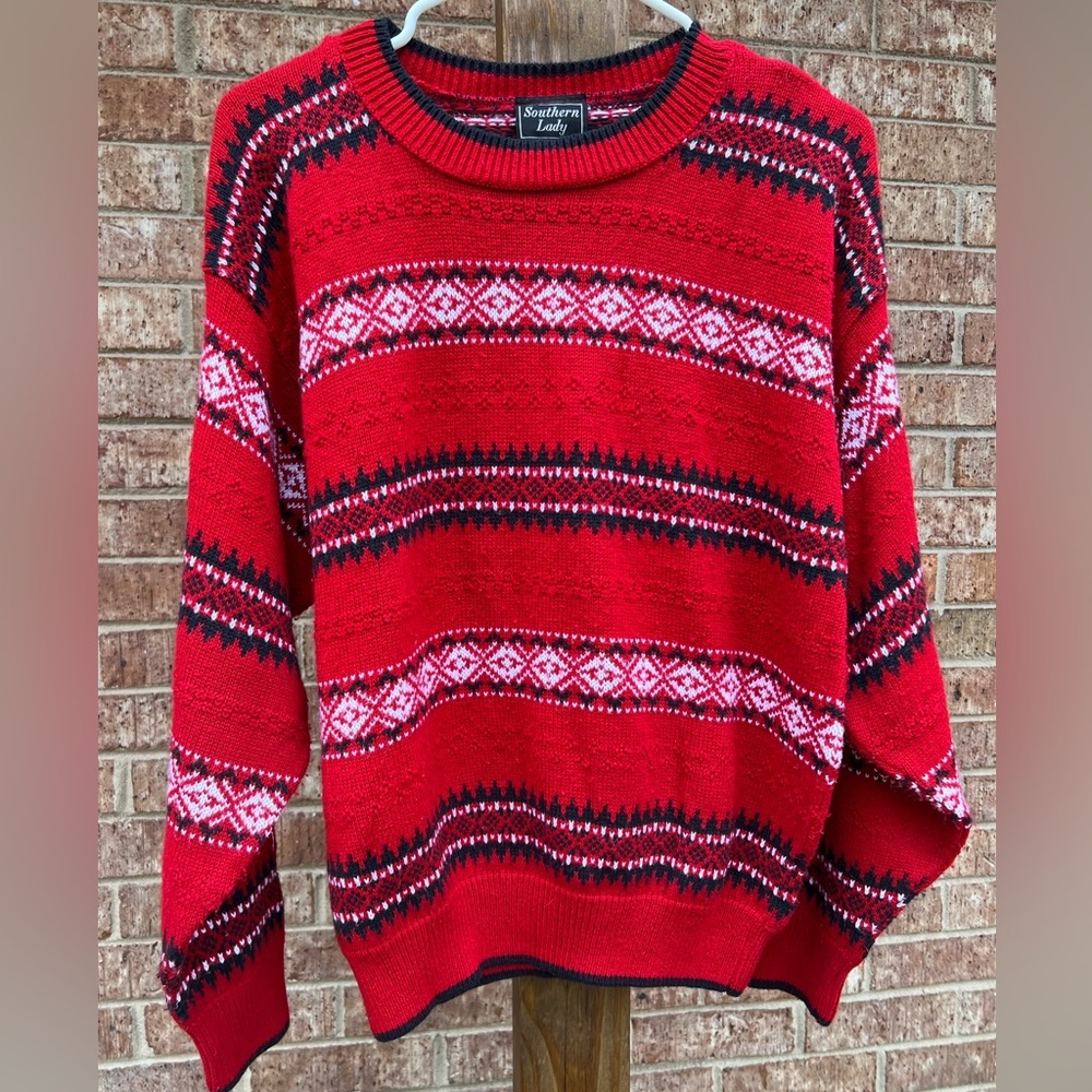 Southern Lady sweater‎